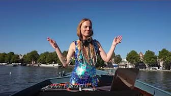 Post 4 by Ninsa on YouTube (video)