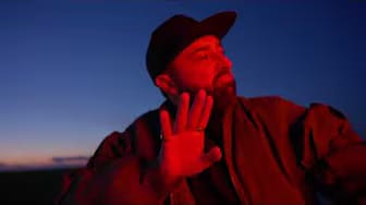 Post 10 by MAURINO on YouTube (video)