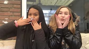Post 6 by Tina en Brechtje on YouTube (video)