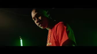 Post 5 by Baad Jury Officiel on YouTube (video)