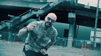 Post 1 by Veio Music on YouTube (video)