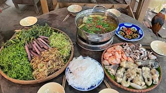 Post 7 by Bếp Quê Bên Sông on YouTube (video)
