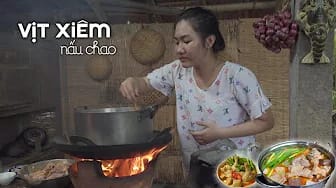 Post 5 by Bếp Quê Bên Sông on YouTube (video)