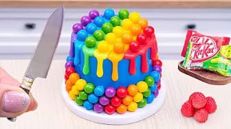 Post 1 by 1000+ Sweet Cake on YouTube (video)