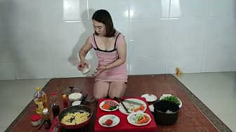 Post 1 by Ping kitchen on YouTube (video)