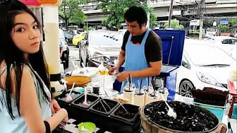 Post 4 by Street Food Around The World on YouTube (video)