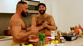 Post 10 by THE BEAR-NAKED CHEF Adrian De Berardinis on YouTube (video)