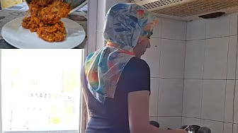 Post 3 by Relaxation with food on YouTube (video)