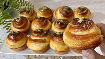 Post 1 by Simple & Delicious on YouTube (video)