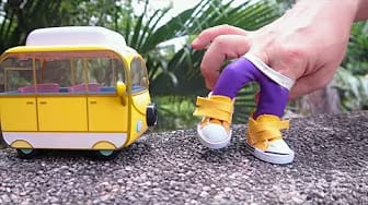 Post 6 by Oliver Toys on YouTube (video)