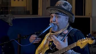 Post 8 by Popa Chubby on YouTube (video)