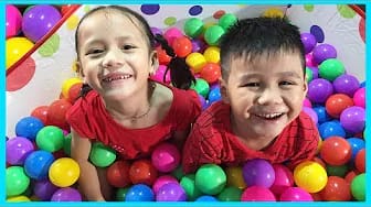 Post 4 by Hà Phương ToysReview on YouTube (video)