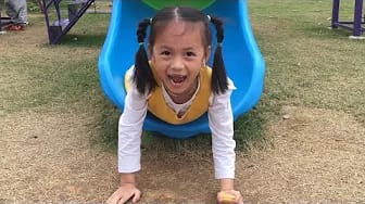 Post 3 by Hà Phương ToysReview on YouTube (video)