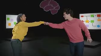 Post 4 by Lucid Software France on YouTube (video)