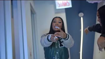 Post 5 by Glizzy Glow on YouTube (video)