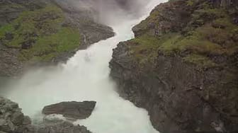 Post 3 by Global Wonders & Nature on YouTube (video)