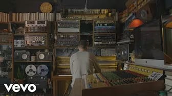 Post 4 by S. Carey on YouTube (video)