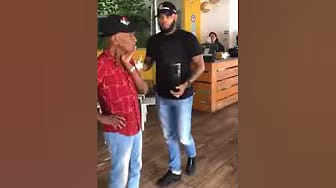 Post 2 by Humor Latino on YouTube (video)
