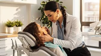 Post 1 by Sapphic Heart Stories on YouTube (video)