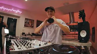 Post 2 by Kastelo on YouTube (video)