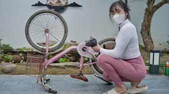 Post 2 by Thuy Mechanic K on YouTube (video)