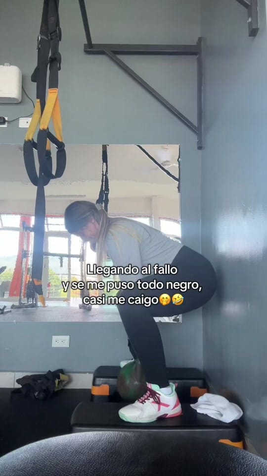 Post 10 by gloris_lol97 on TikTok (video)