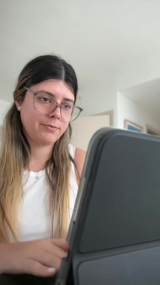 Post 6 by gloris_lol97 on TikTok (video)