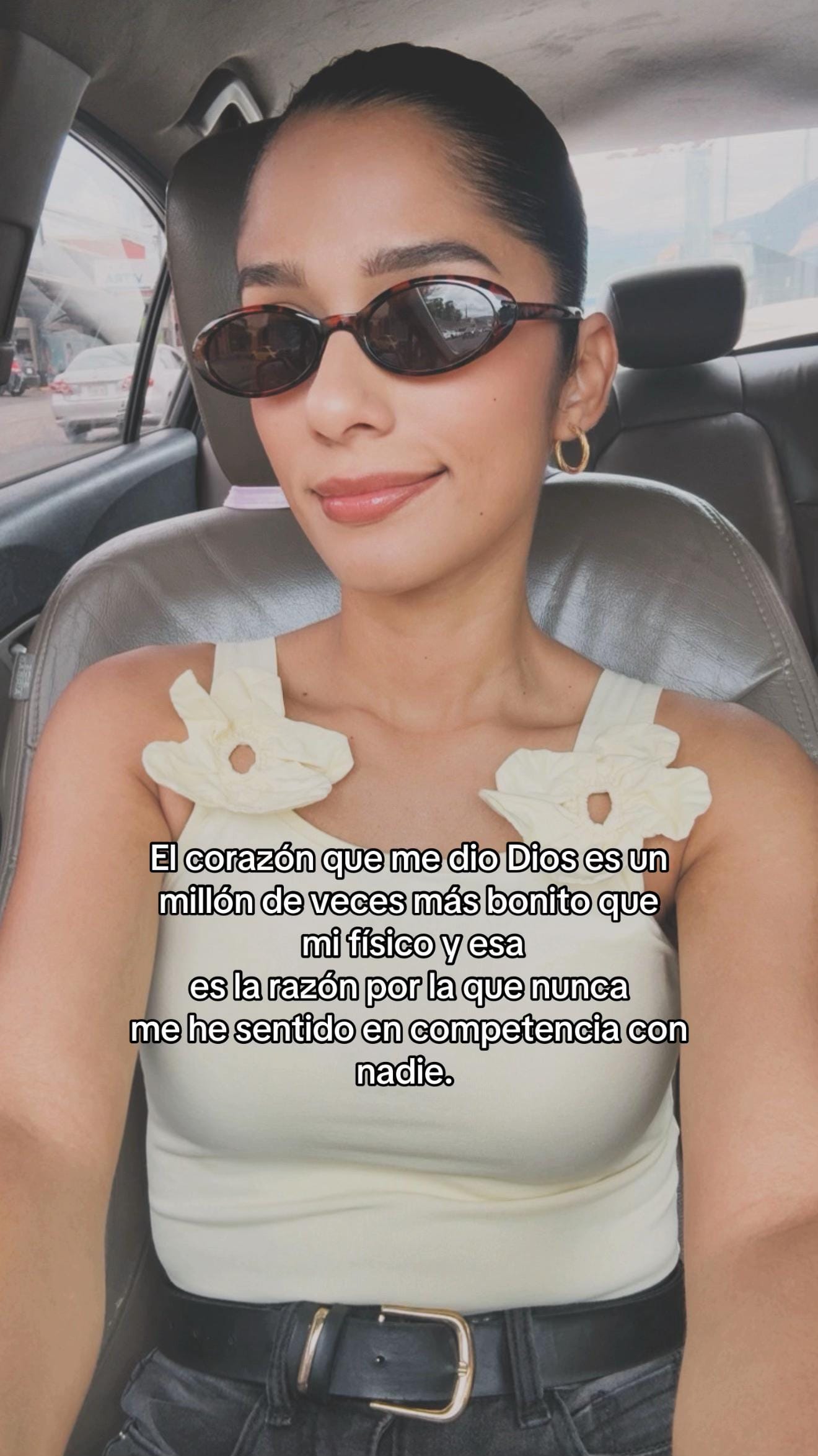 Post 3 by Meli González| Beauty blogger on TikTok (video)