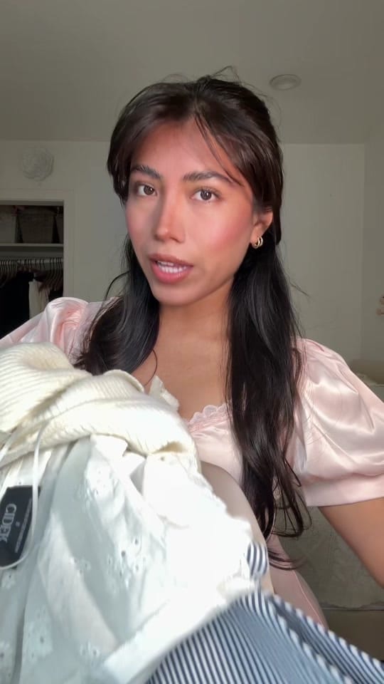 Post 6 by itsel on TikTok (video)