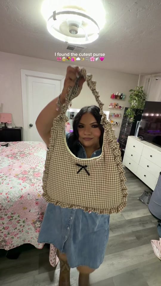 Post 5 by A I D E E🎀 on TikTok (video)