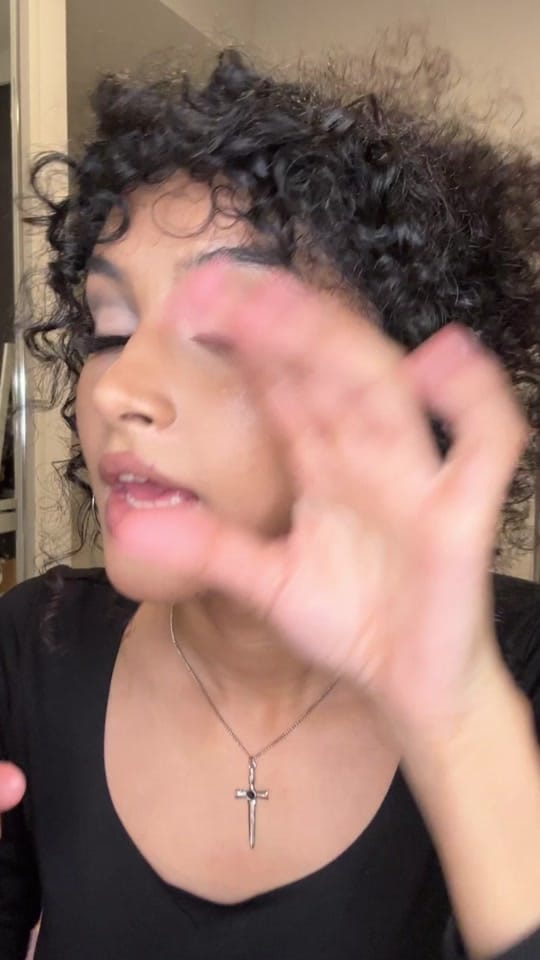 Post 6 by sundari on TikTok (video)