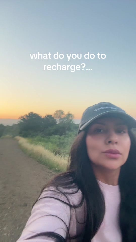 Post 6 by Mayra on TikTok (video)