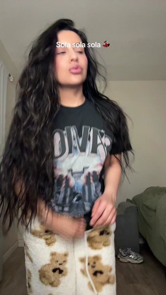 Post 1 by Mayra on TikTok (video)