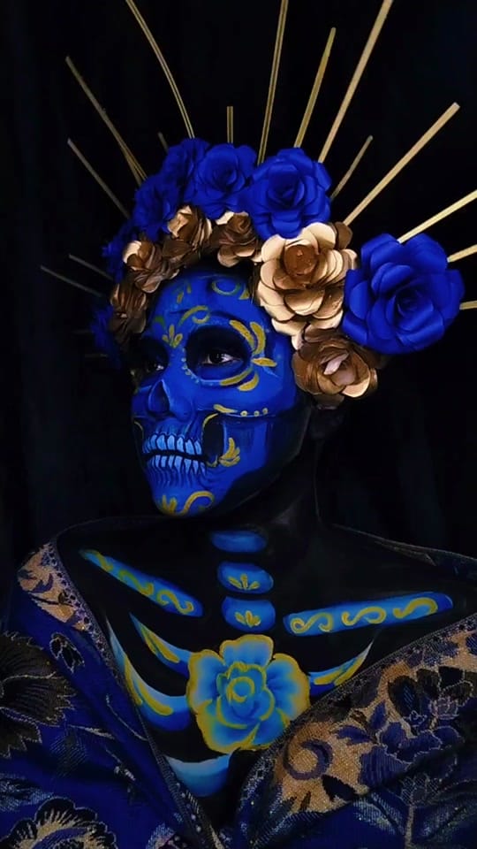 Post 10 by Rebe la nieve makeups on TikTok (video)