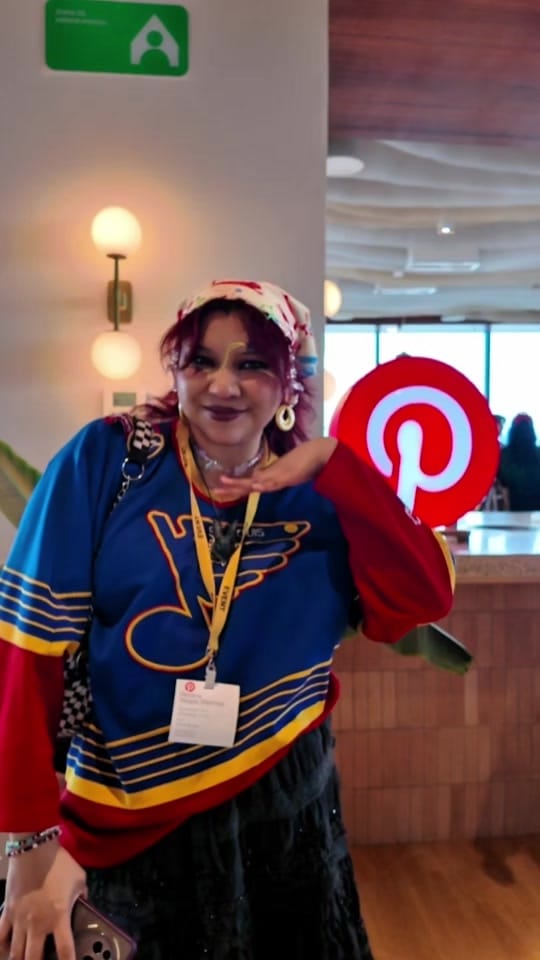 Post 1 by Rebe la nieve makeups on TikTok (video)