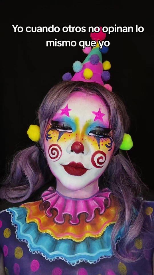 Post 4 by Rebe la nieve makeups on TikTok (video)