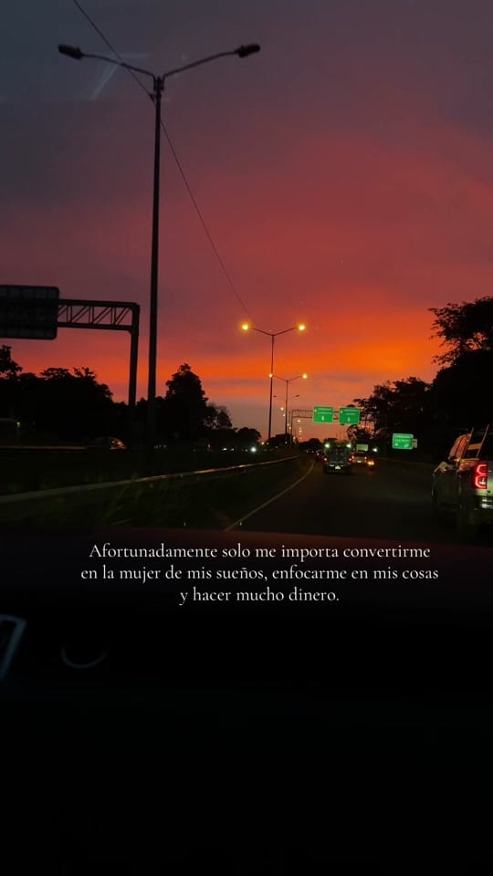Post 1 by Valery Campos on TikTok (video)