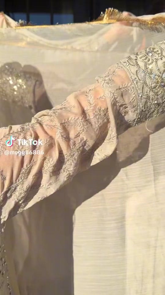 Post 2 by LimoniBeauty on TikTok (video)