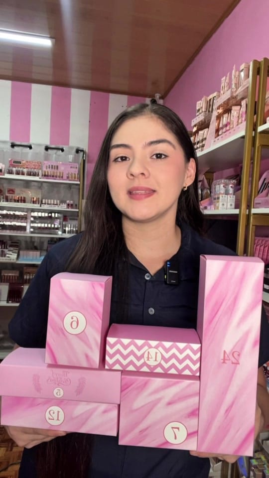 Post 8 by Ladylike 🎀 maquillaje on TikTok (video)