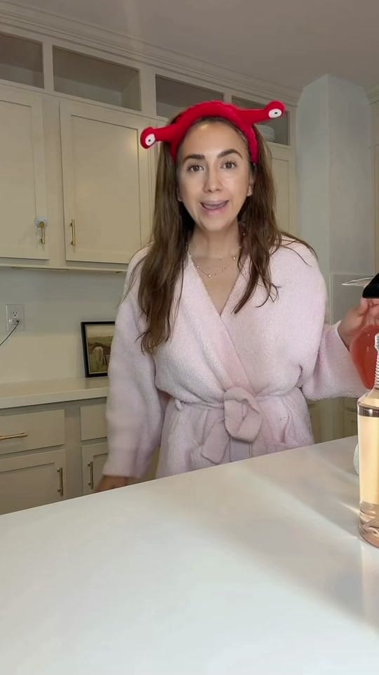 Post 3 by CindyLimon on TikTok (video)