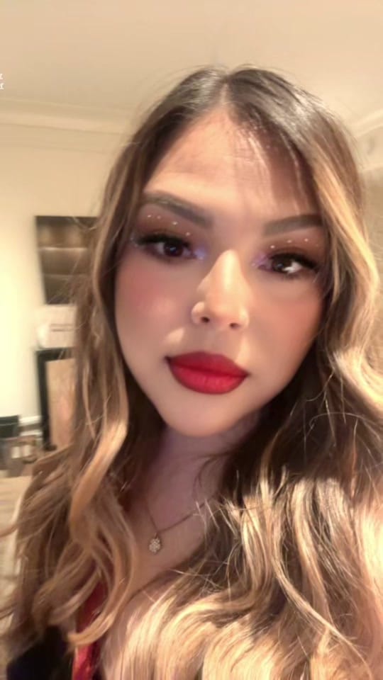 Post 10 by Sandra on TikTok (video)