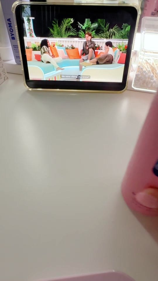 Post 5 by Sandra on TikTok (video)