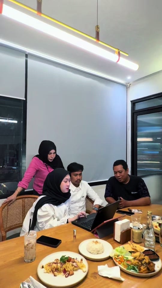 Post 2 by dyahayupitaloka on TikTok (video)