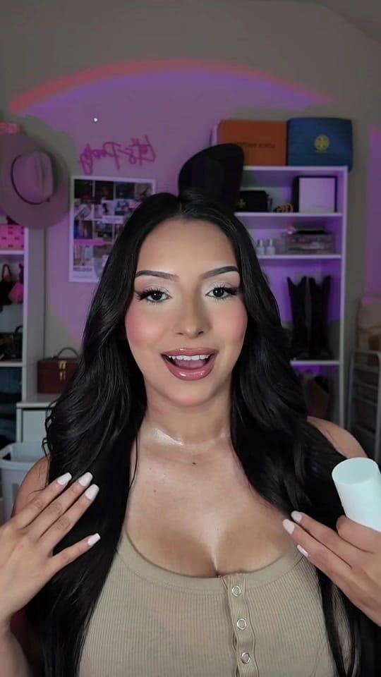 Post 3 by Grecia Neidyn on TikTok (video)