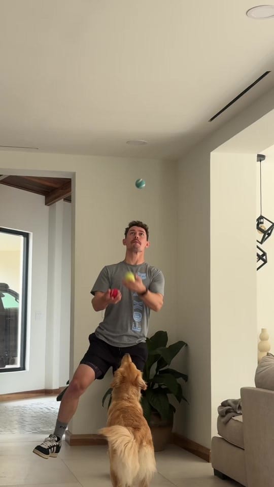 Post 3 by Kenneth Tencio on TikTok (video)