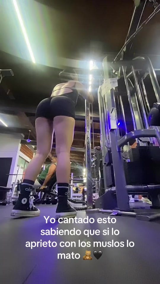 Post 2 by Alexandra on TikTok (video)