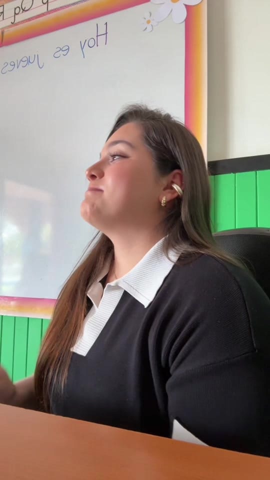 Post 9 by Teacher Pau on TikTok (video)