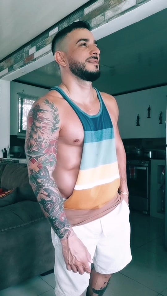 Post 9 by L. Obregon on TikTok (video)