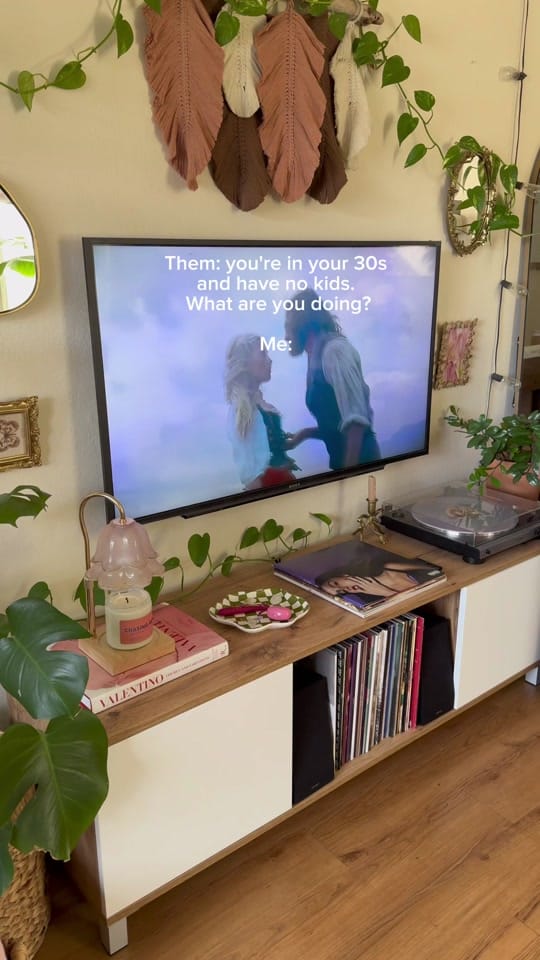 Post 5 by Yesenia on TikTok (video)