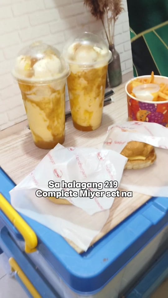 Post 1 by JuvitasVlog on TikTok (video)